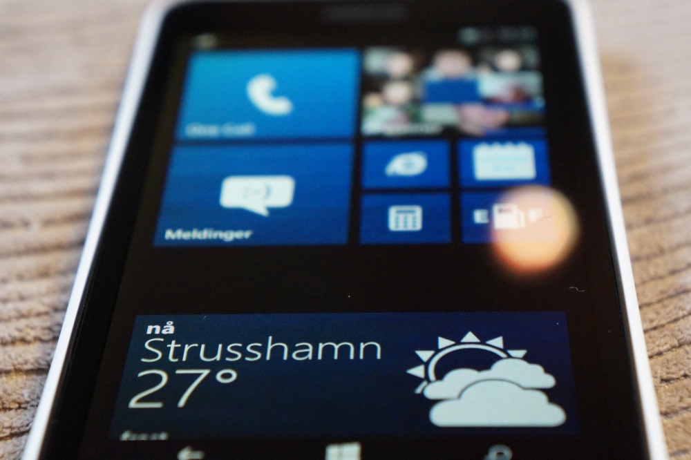 Nokia Lumia 630 Nokia Lumia 630